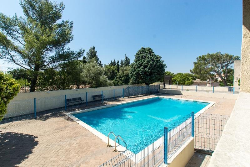 Ymca Villeneuve Les Avignon Hotel Eksteriør billede