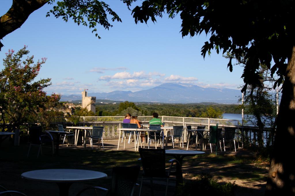 Ymca Villeneuve Les Avignon Hotel Eksteriør billede