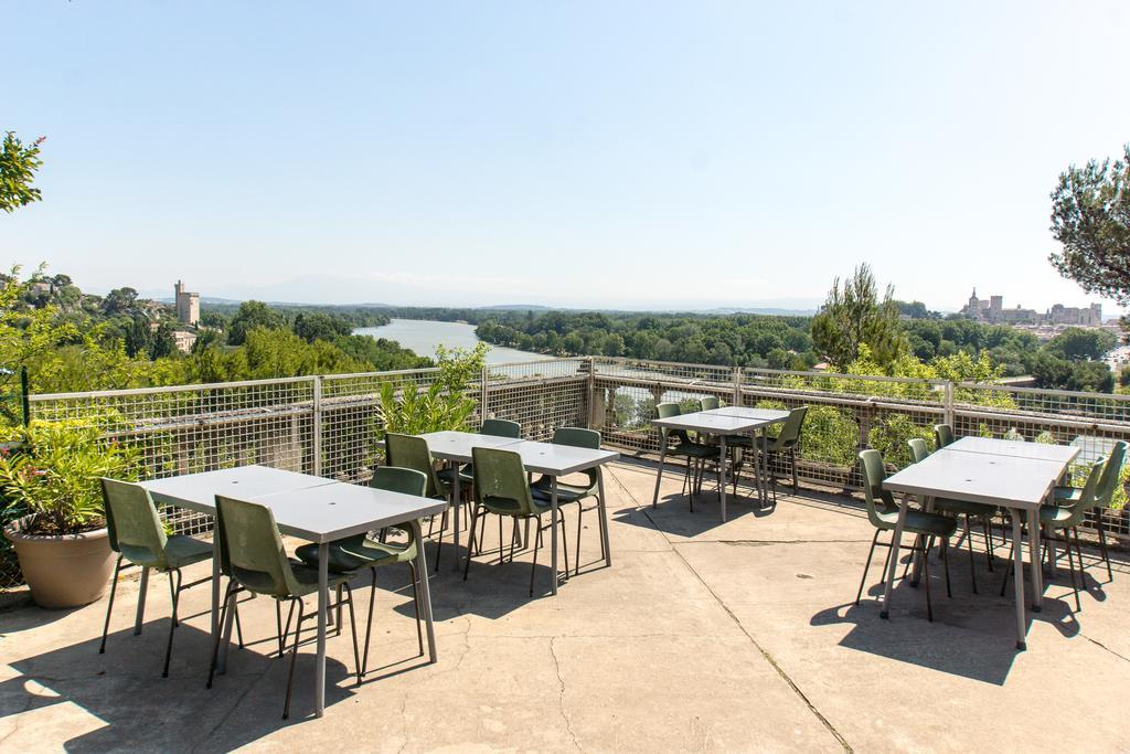Ymca Villeneuve Les Avignon Hotel Eksteriør billede